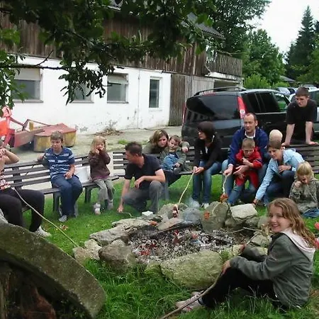 Eselgut Puehringer Feriegård *