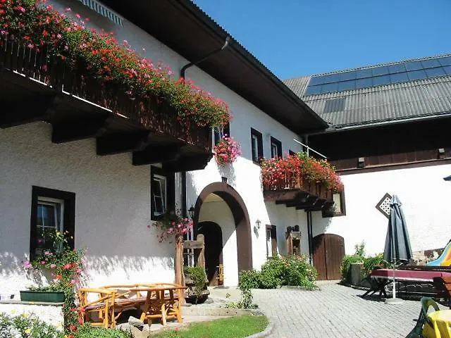 Eselgut Puehringer Farma *