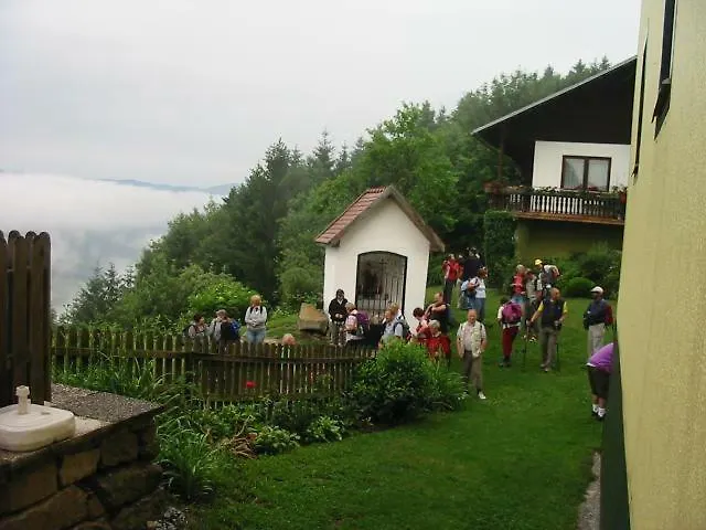 Eselgut Puehringer Farma *